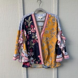 Umgee Floral V-Neck Women's Blouse